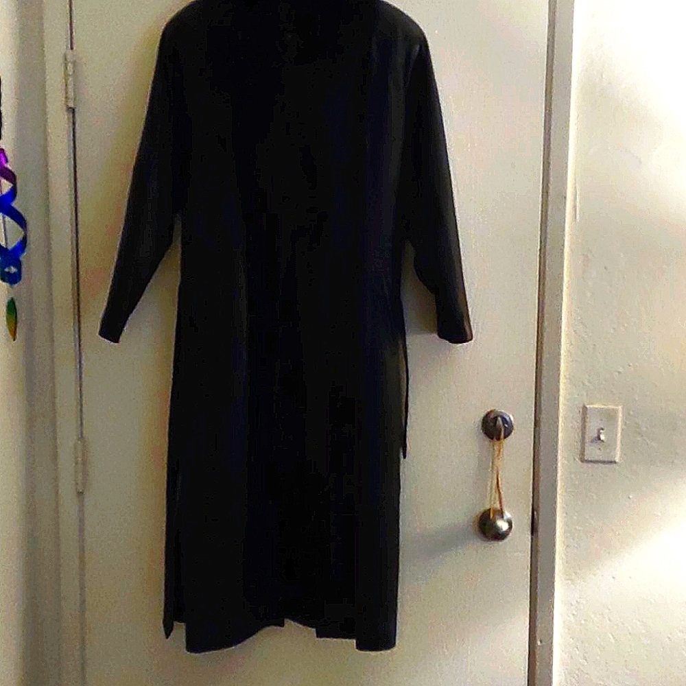 Woman's Long Leather Coat with Fur Collar